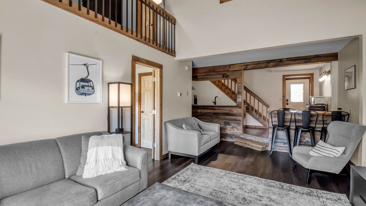 Photo of Livingroom in Ellicottville
