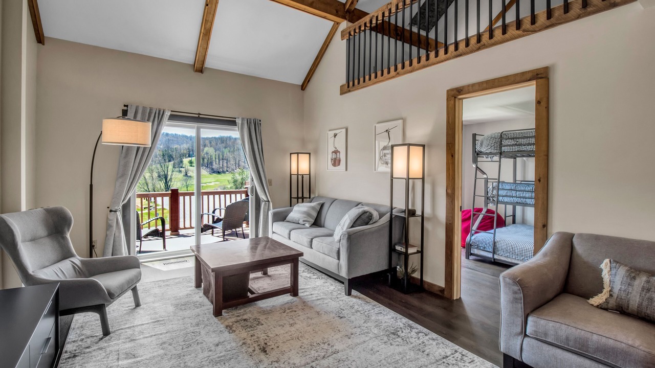 Photo of Livingroom in Ellicottville