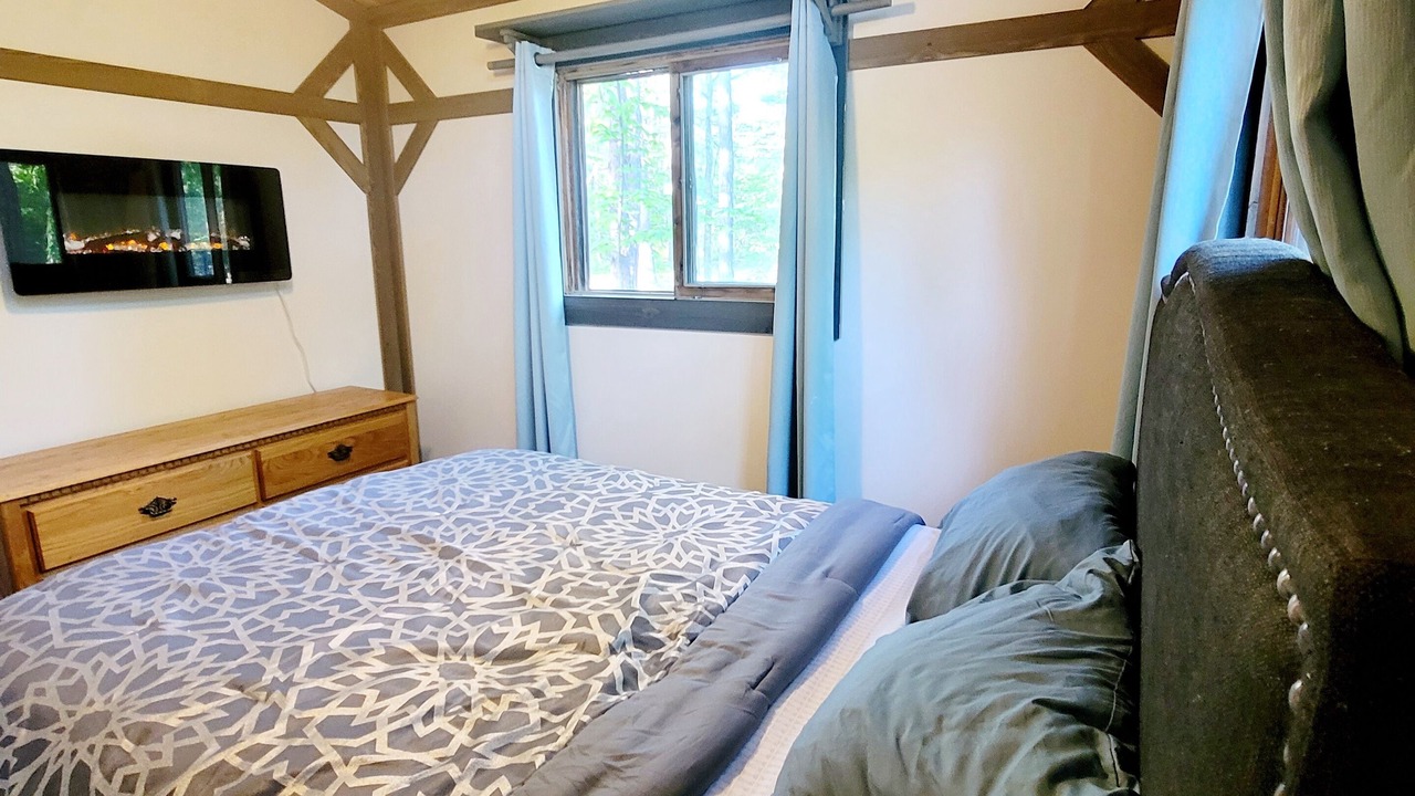 Photo of Bedroom in Chocorua