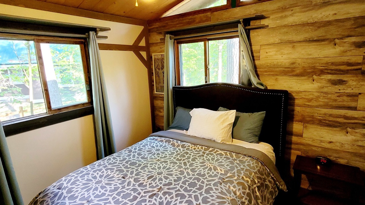 Photo of Bedroom in Chocorua