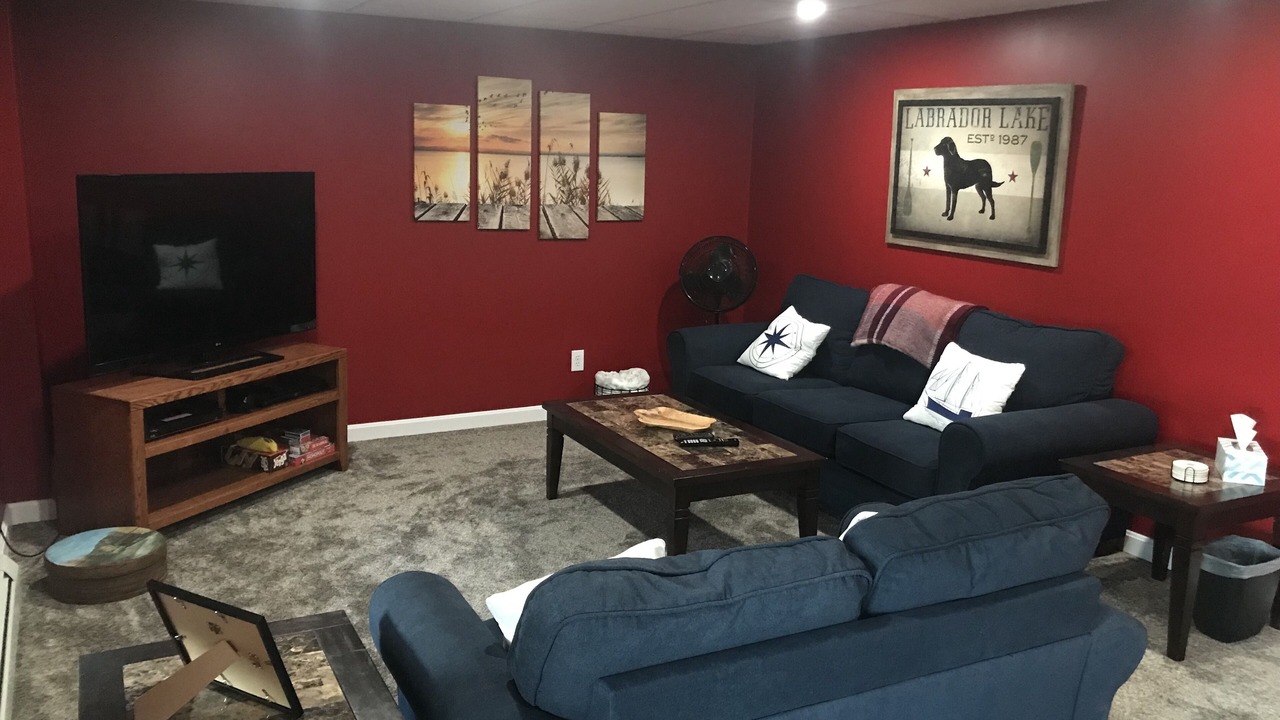 Photo of Livingroom in Newport Center