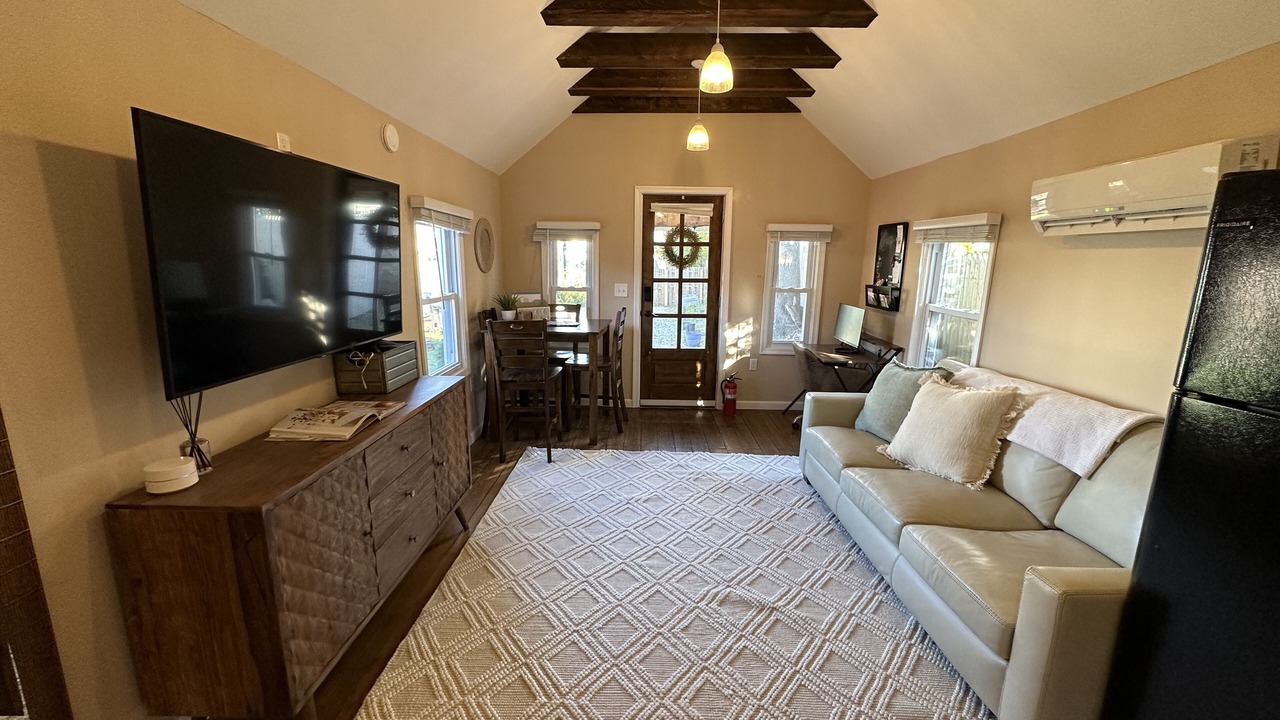 Photo of Livingroom in Asbury Park