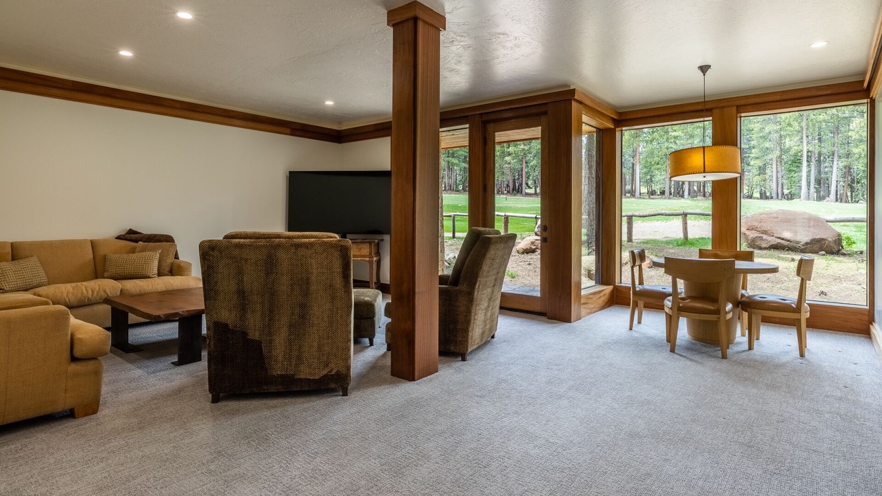 Photo of Livingroom in Mammoth Lakes