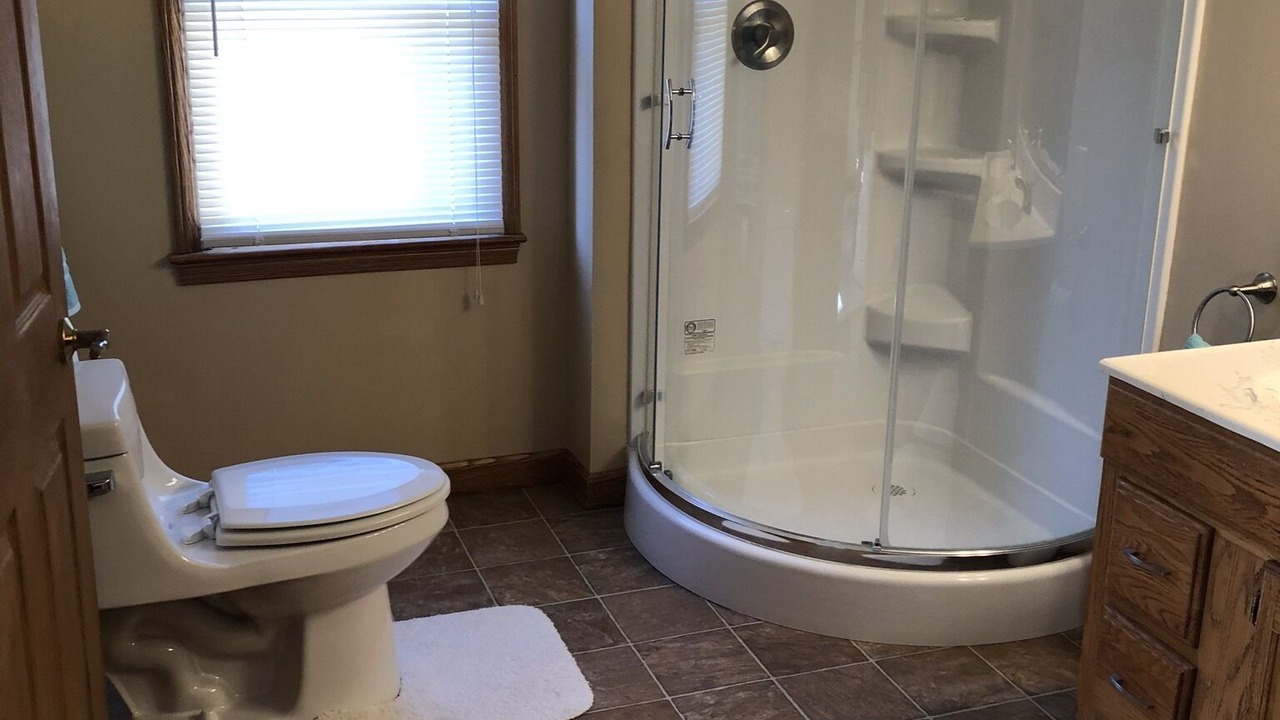 Photo of Bathroom in Luray