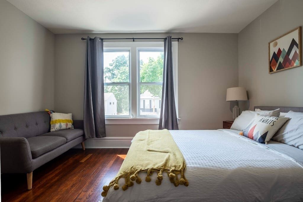 Photo of Bedroom in Old North Columbus