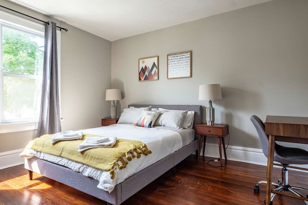 Photo of Bedroom in Old North Columbus