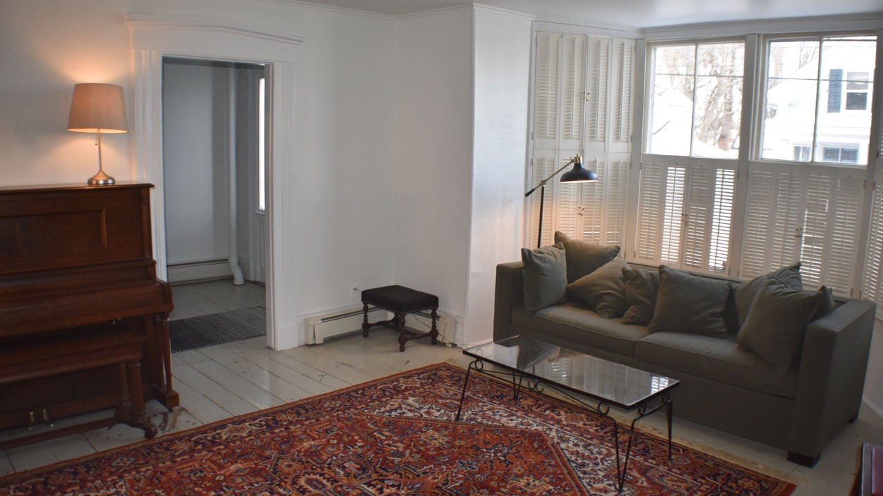 Photo of Livingroom in Moriah Center