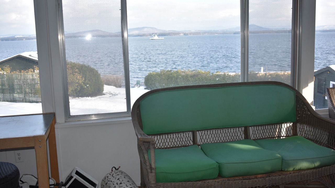 Photo of Livingroom in Moriah Center
