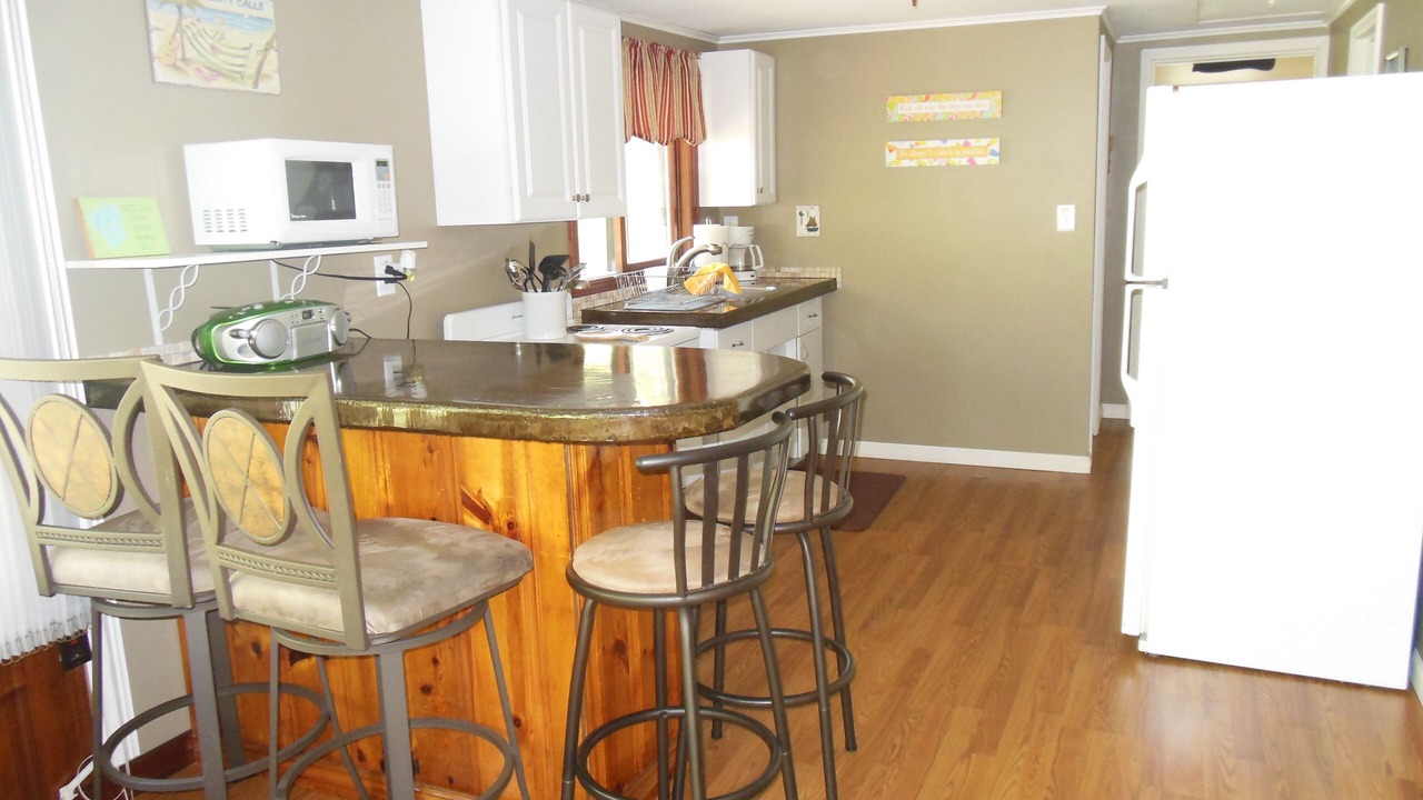 Photo of Kitchen in Lake Erie Beach
