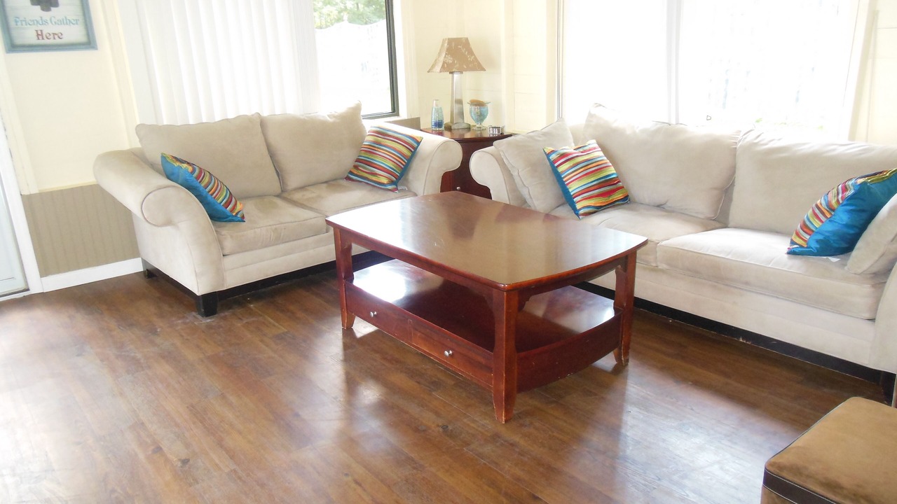 Photo of Livingroom in Lake Erie Beach
