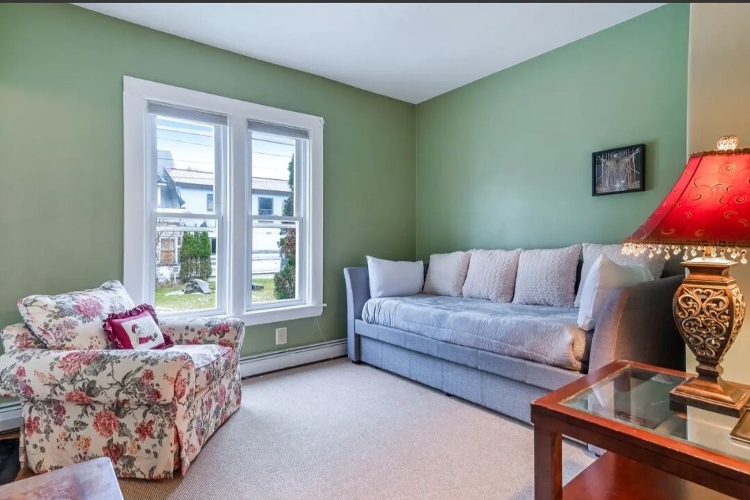 Photo of Livingroom in Proctorsville