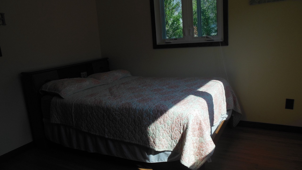 Photo of Bedroom in Lake Erie Beach