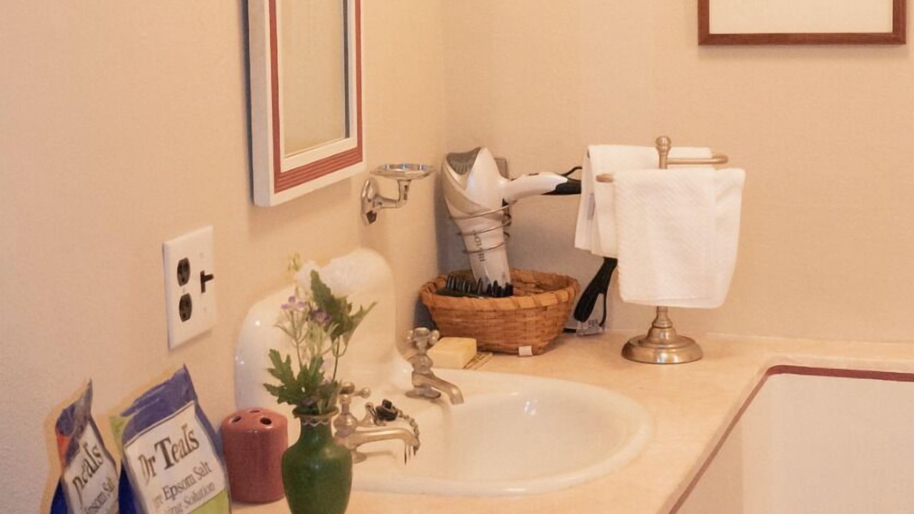Photo of Bathroom in Elizabethtown