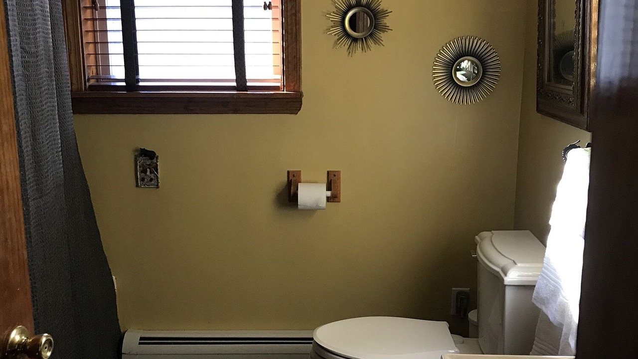 Photo of Bathroom in Pittsburg
