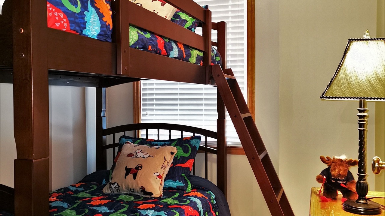 Photo of Bedroom in Snowshoe