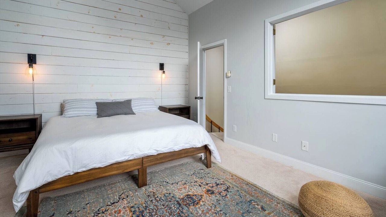 Photo of Bedroom in Warren
