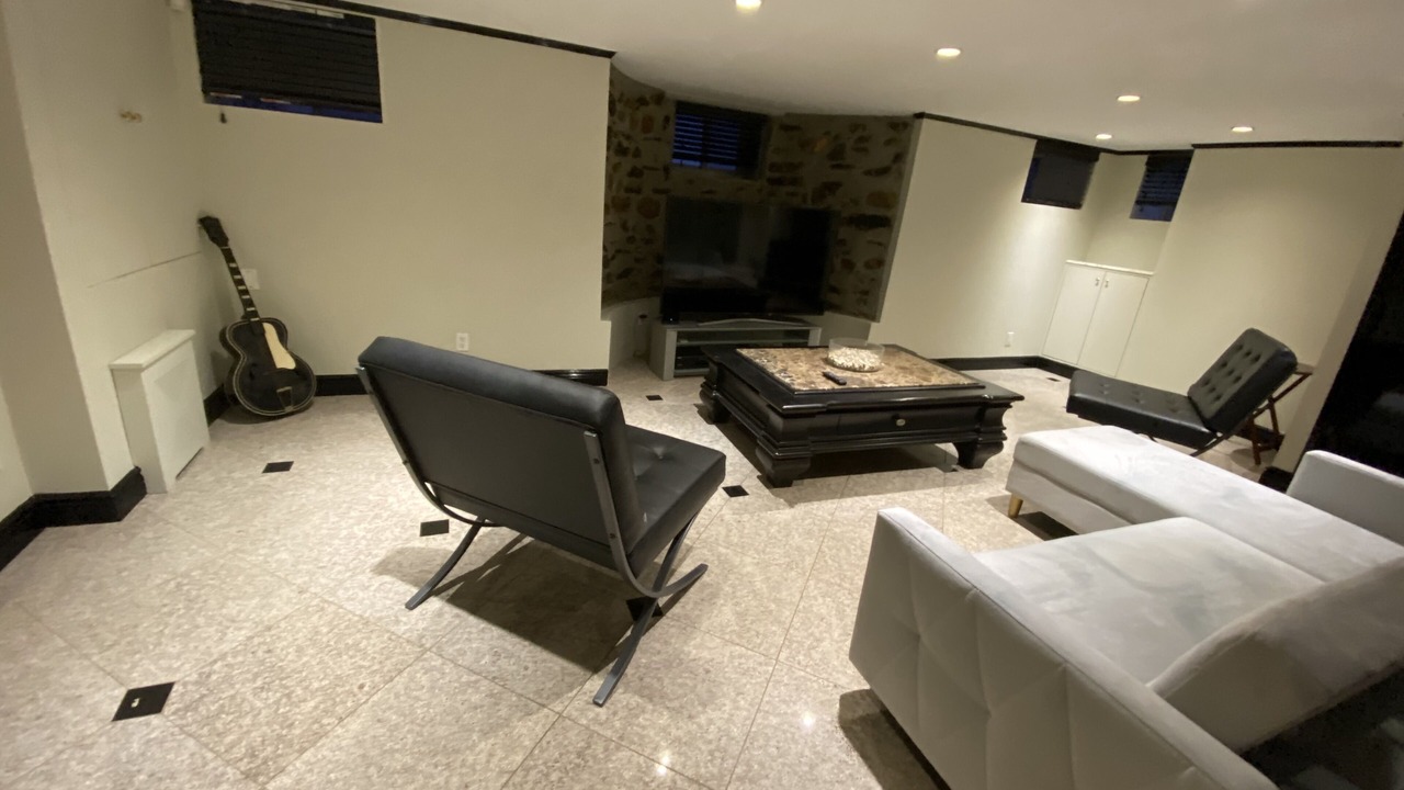 Photo of Bedroom in Astoria Heights