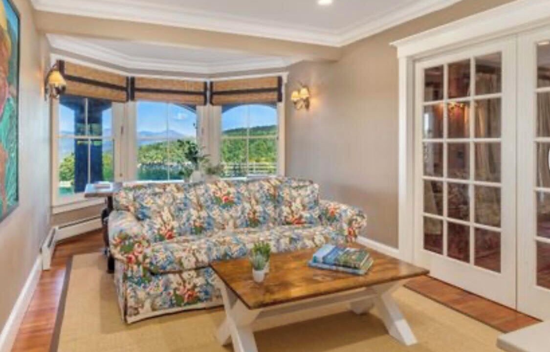 Photo of Livingroom in Stowe Hollow