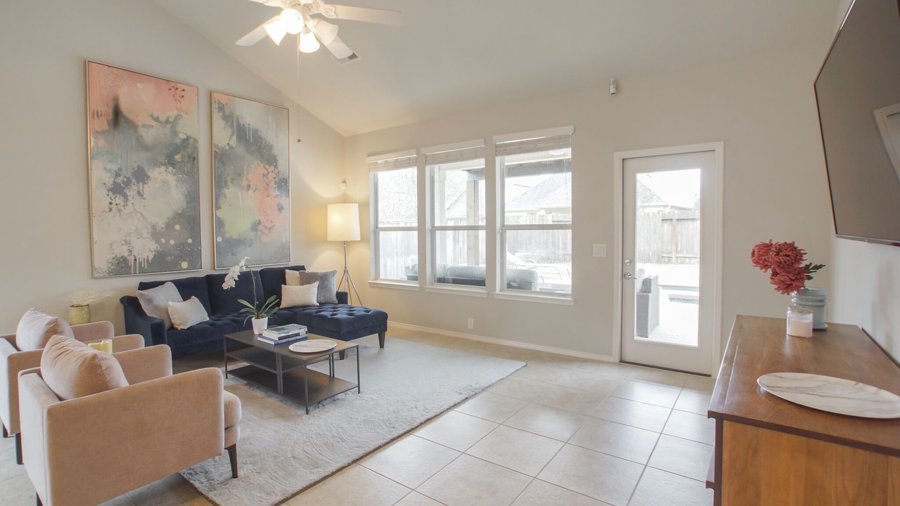 Photo of Livingroom in Indian Springs