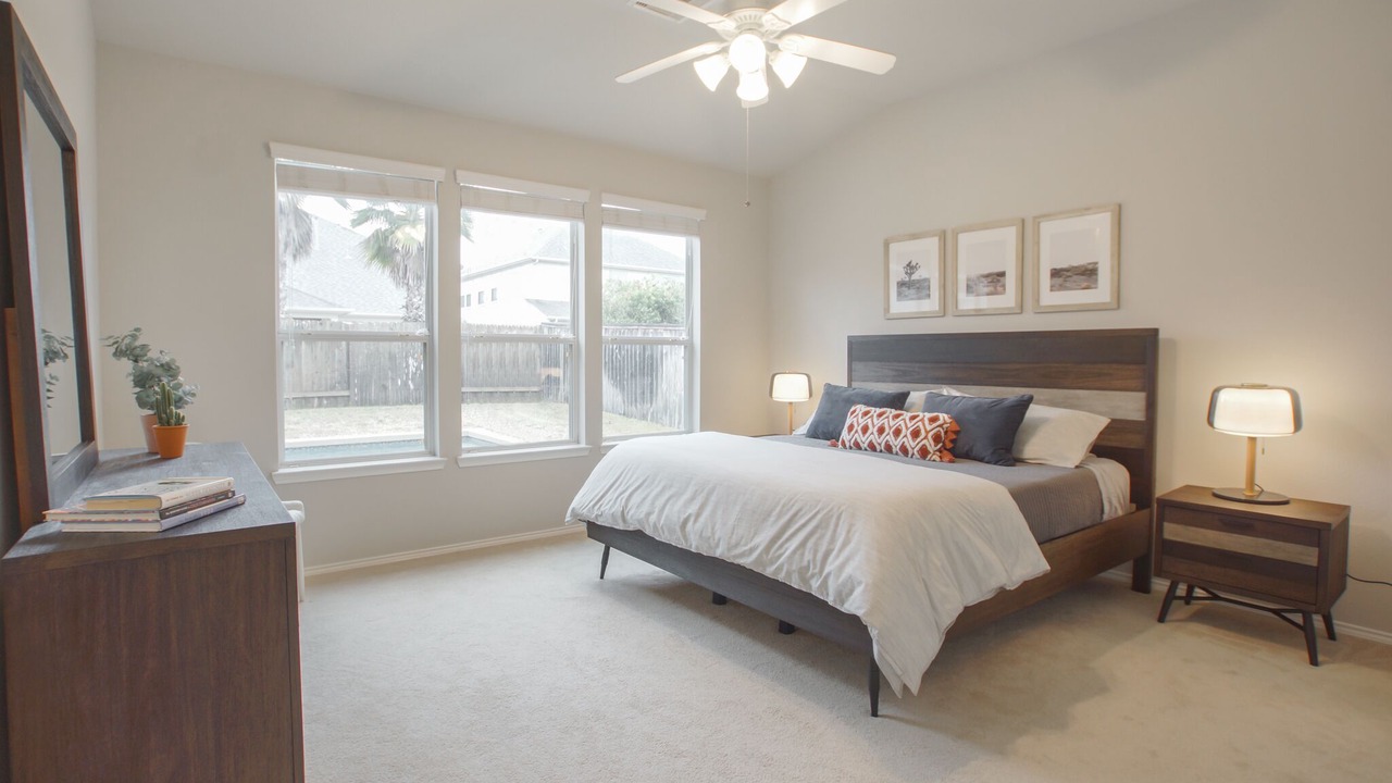Photo of Bedroom in Indian Springs