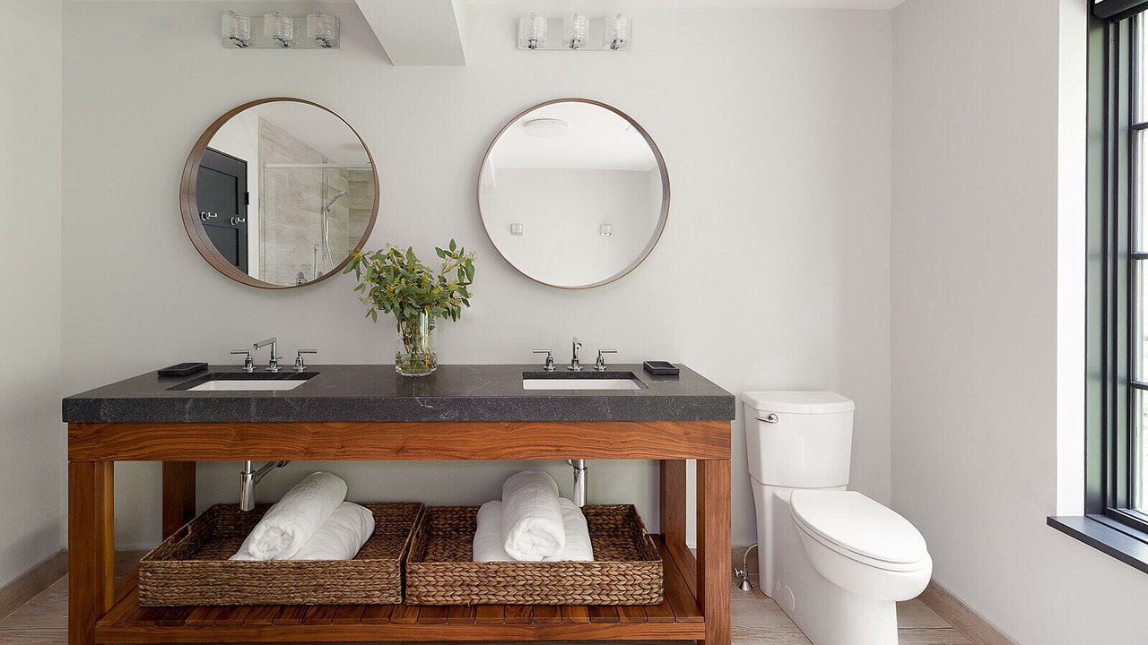 Photo of Bathroom in Warren