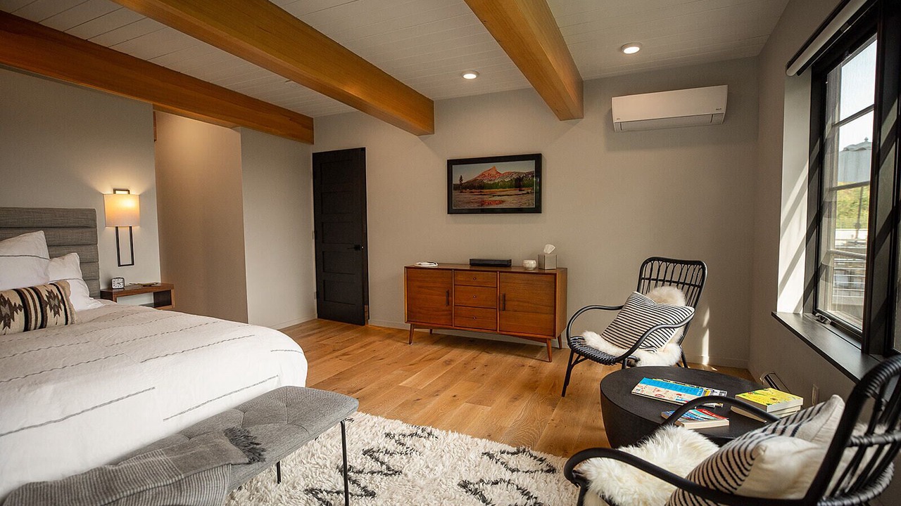Photo of Bedroom in Warren