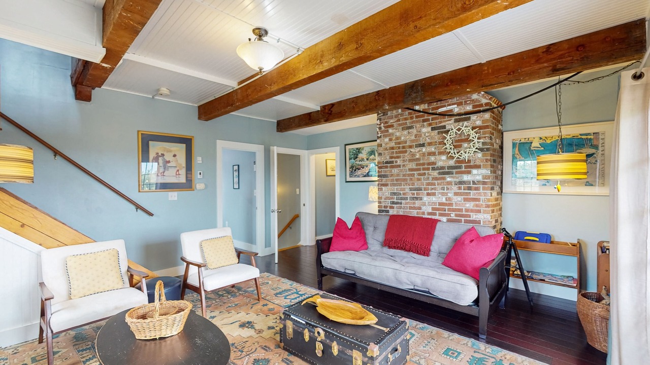 Photo of Livingroom in North Truro