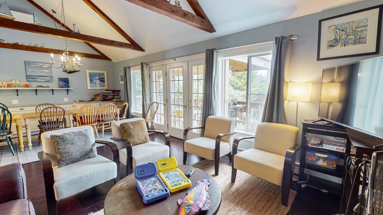 Photo of Livingroom in North Truro