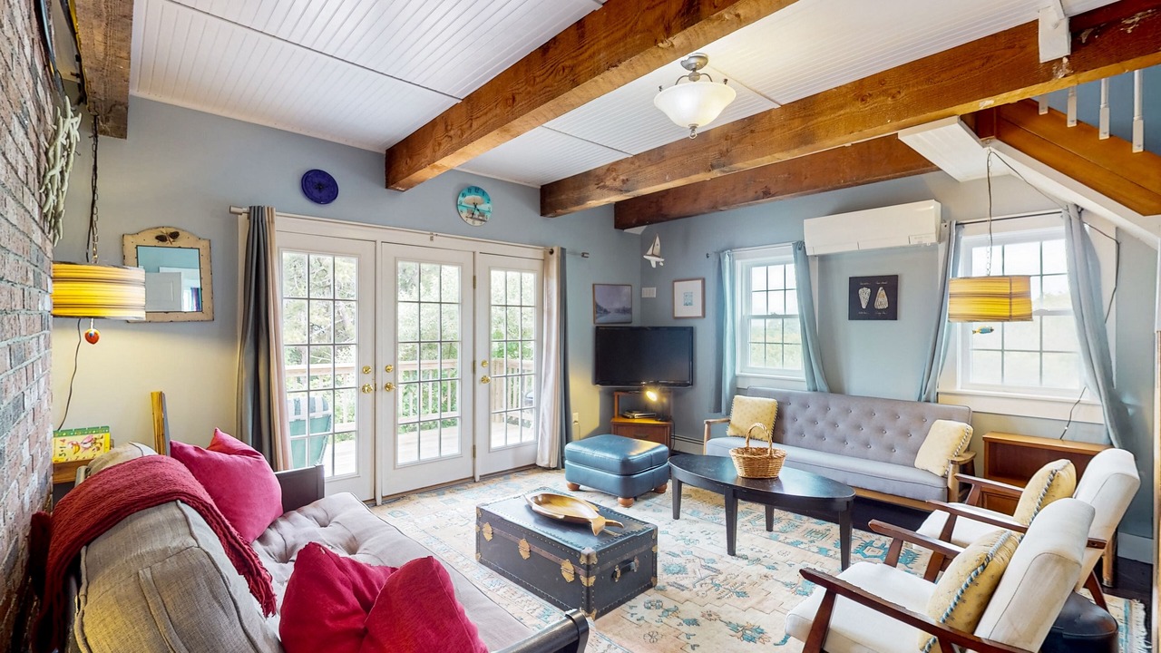Photo of Livingroom in North Truro