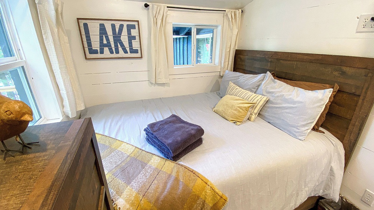 Photo of Bedroom in Fort Ann