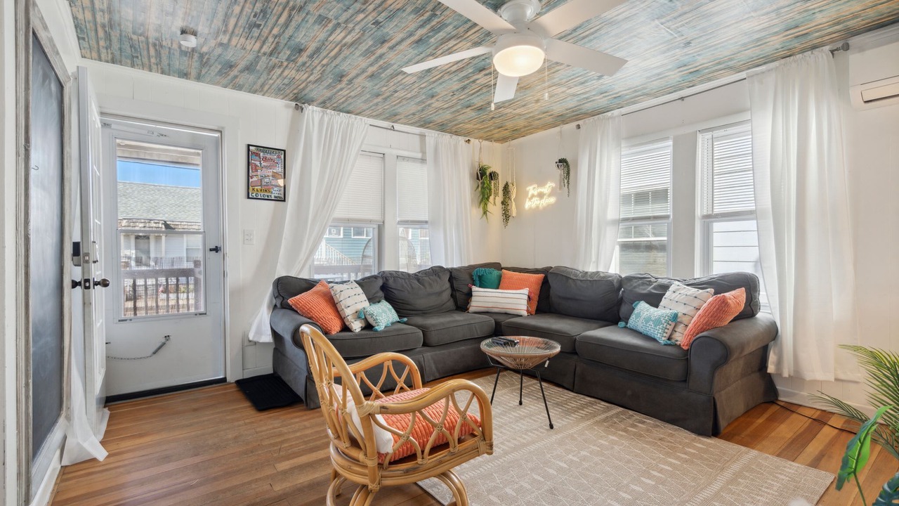 Photo of Livingroom in Hampton