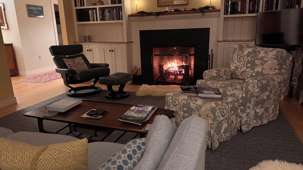 Photo of Livingroom in Middlebury - Warren