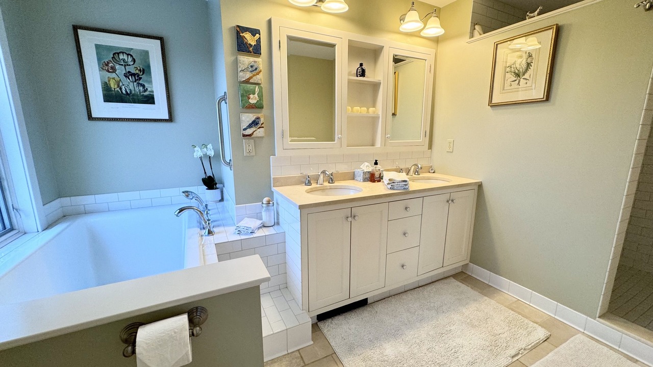 Photo of Bathroom in Middlebury - Warren