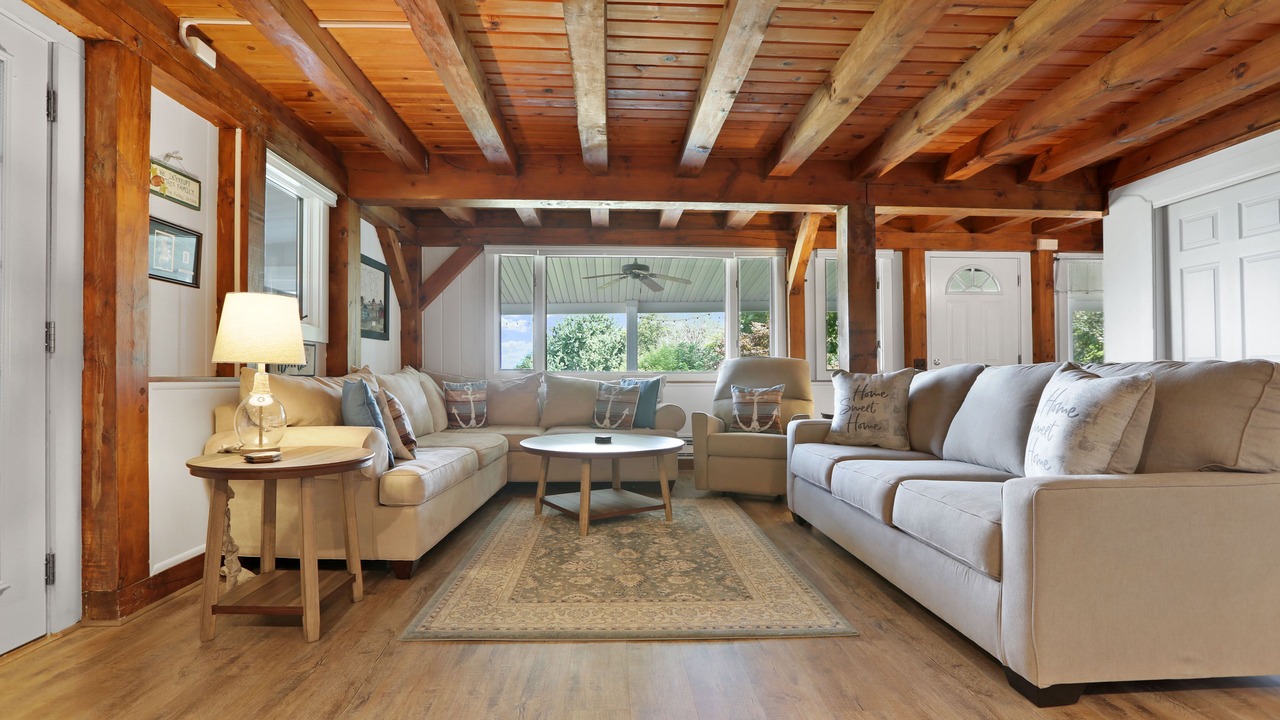 Photo of Livingroom in Canandaigua