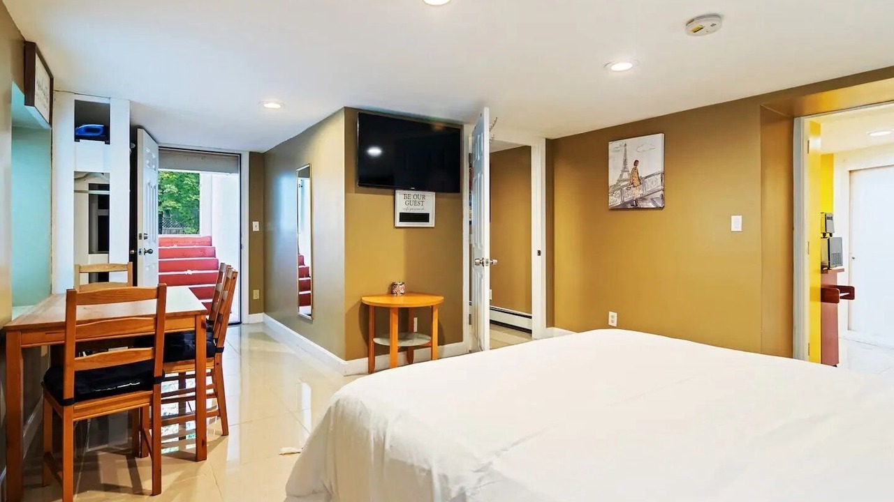 Photo of Bedroom in Newton Center