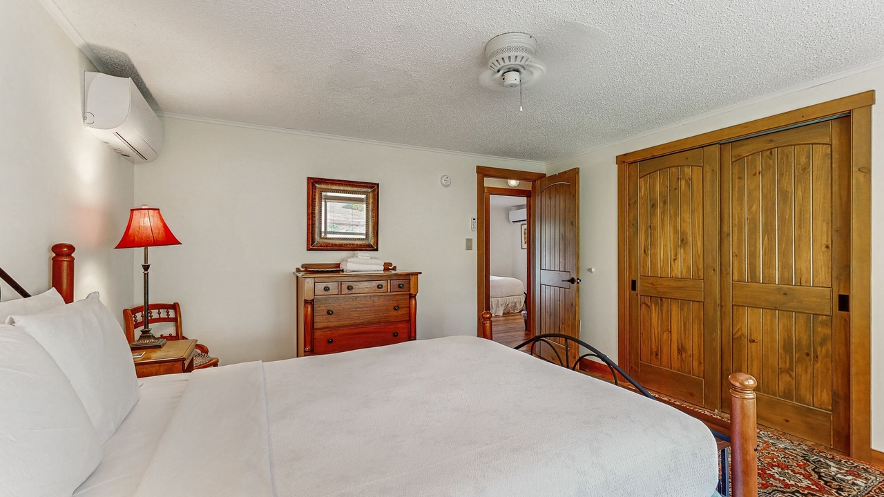 Photo of Bedroom in Town of Jerusalem