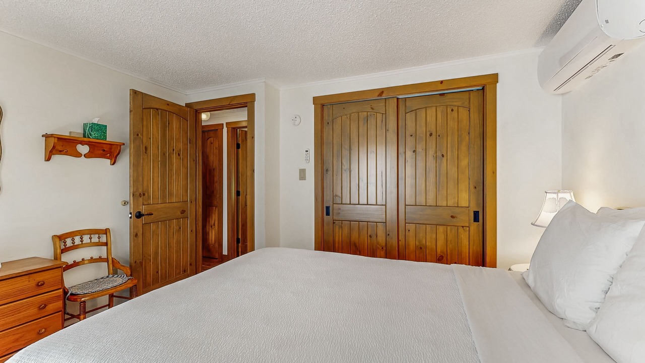 Photo of Bedroom in Town of Jerusalem