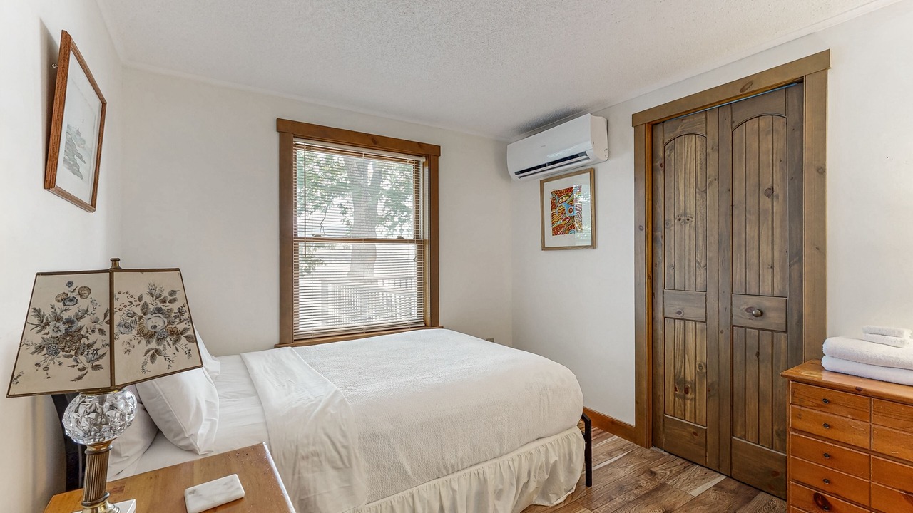 Photo of Bedroom in Town of Jerusalem