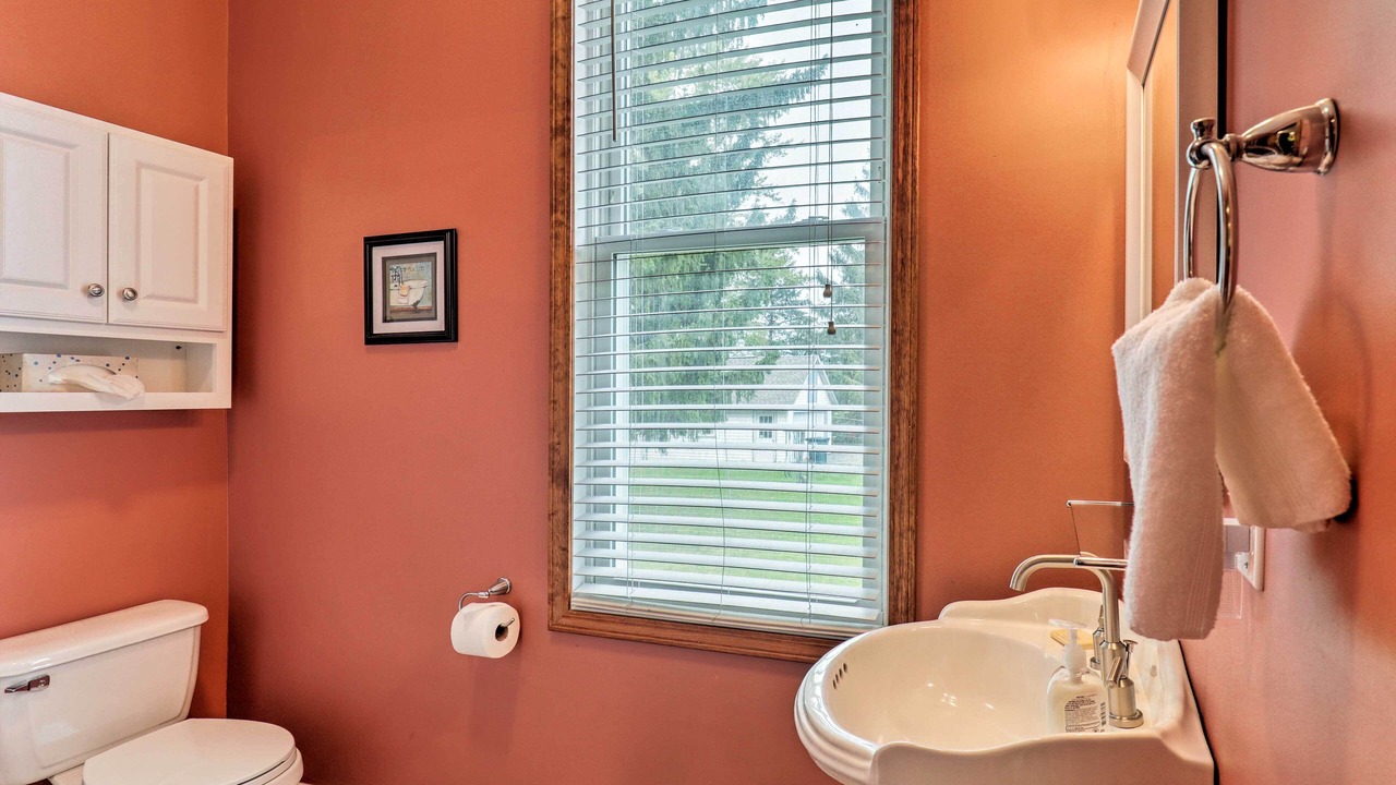 Photo of Bathroom in Ovid