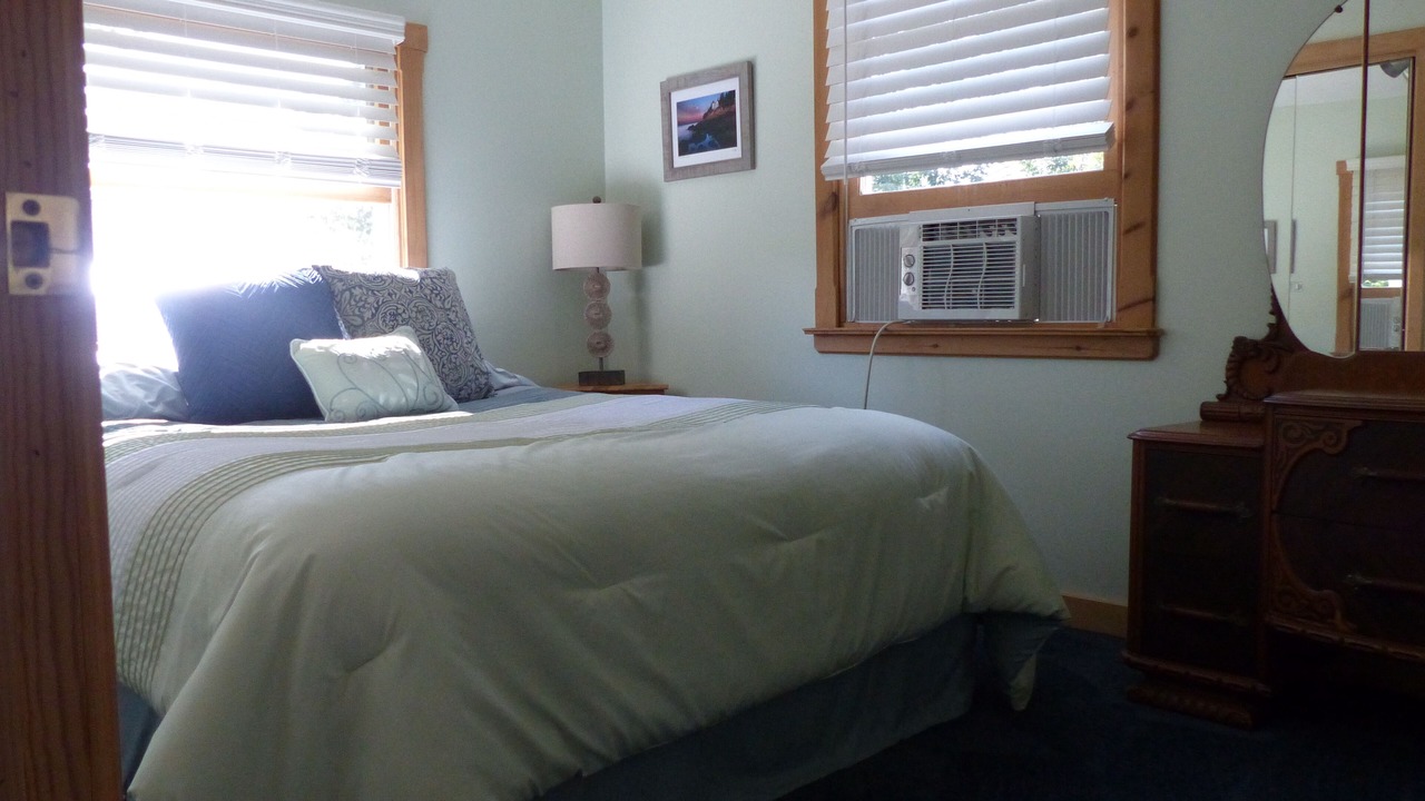 Photo of Bedroom in Crystal Beach