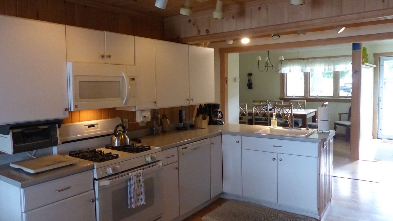 Photo of Bedroom in Crystal Beach