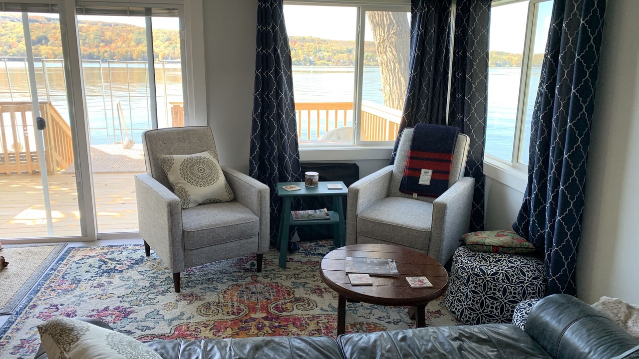 Photo of Livingroom in Honeoye