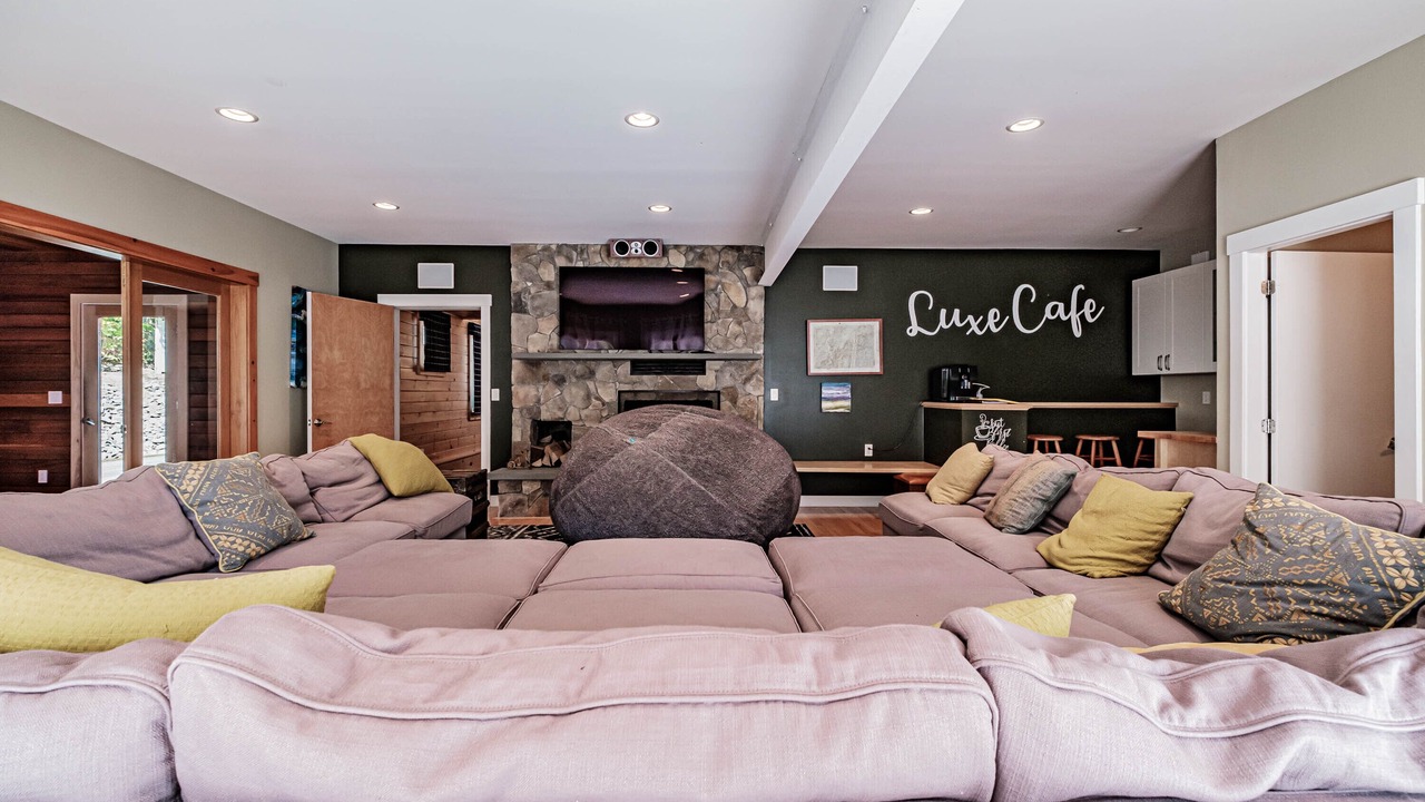 Photo of Livingroom in Sunday River Area