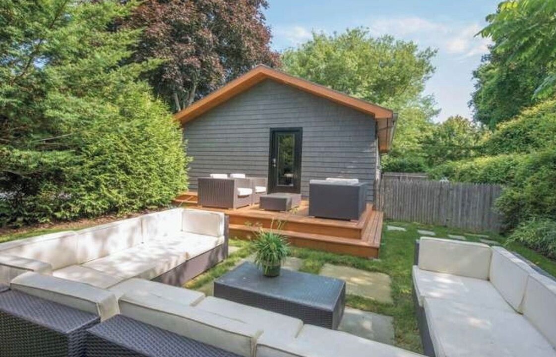 Photo of Patio Balcony in East Hampton North