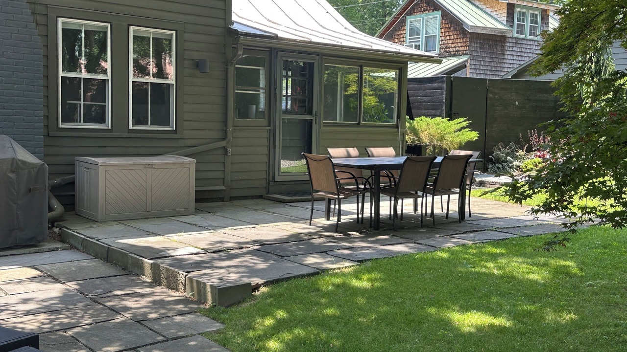 Photo of Outdoor in Woodstock