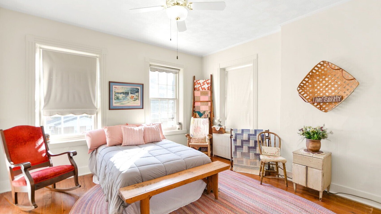 Photo of Bedroom in Myersville