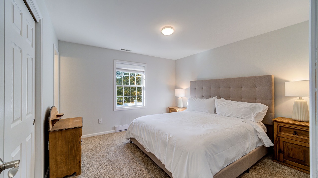 Photo of Bedroom in Holmes