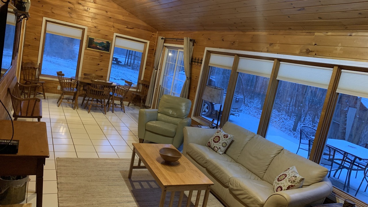 Photo of Livingroom in New Marshfield