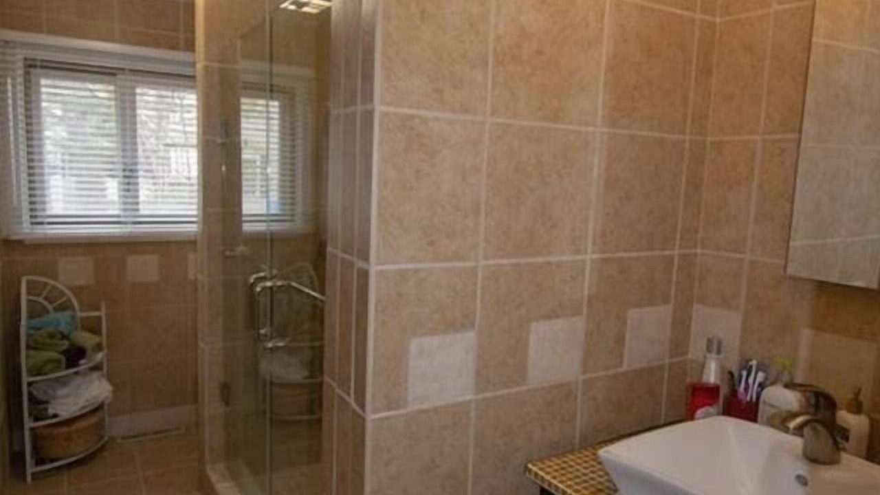 Photo of Bathroom in Edwardsville
