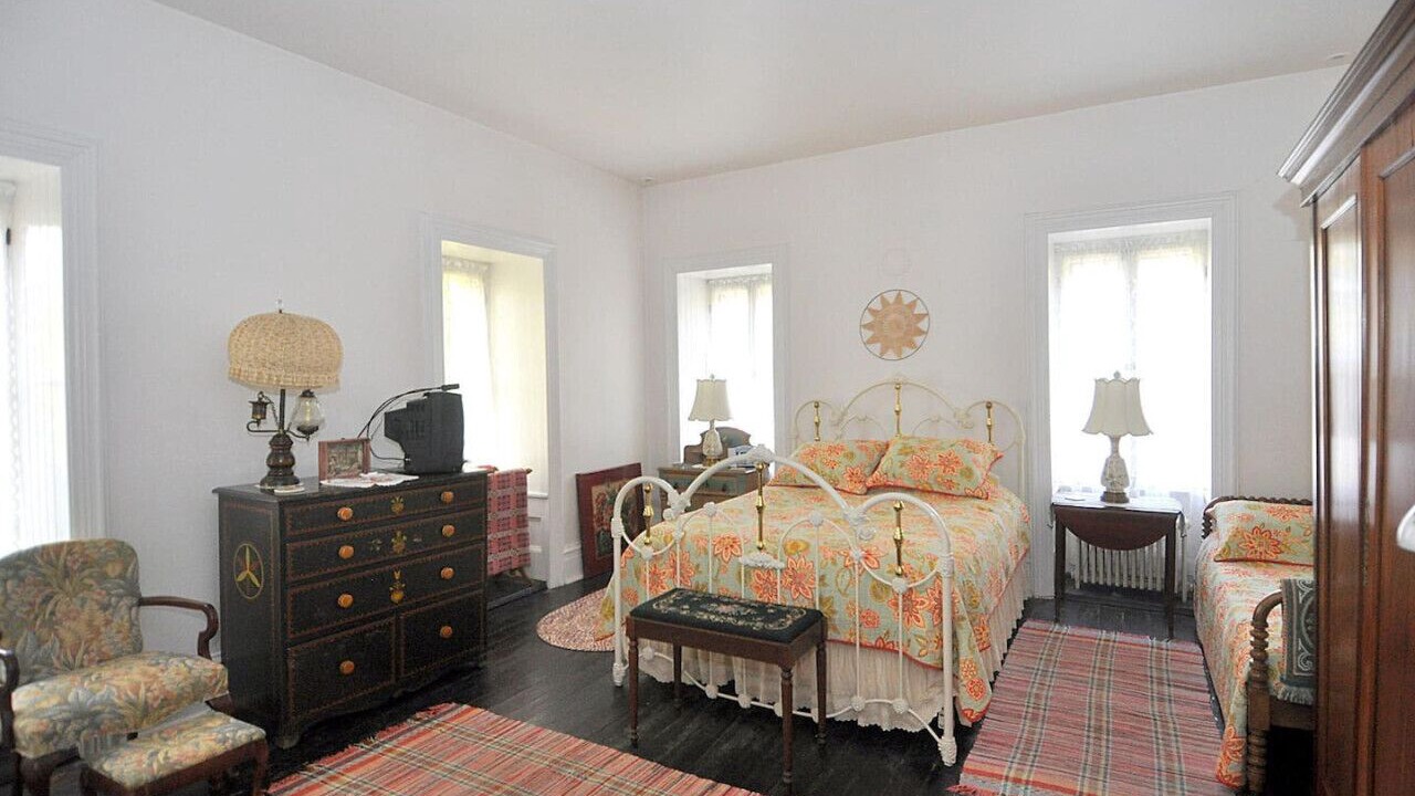 Photo of Bedroom in Berkeley Springs